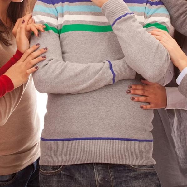 Chinese man has one wife and four girlfriends, all live in same complex but unaware of each other