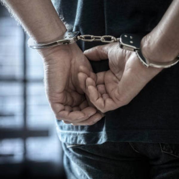 Chinese man has one wife and four girlfriends, all live in same complex but unaware of each other