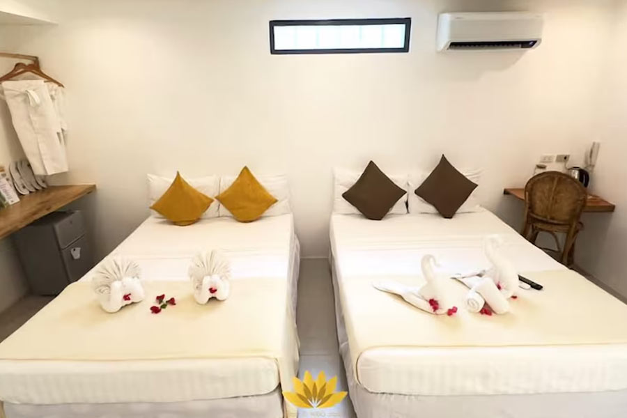 All needs to know about Chicken shaped Hotel in Philippines 