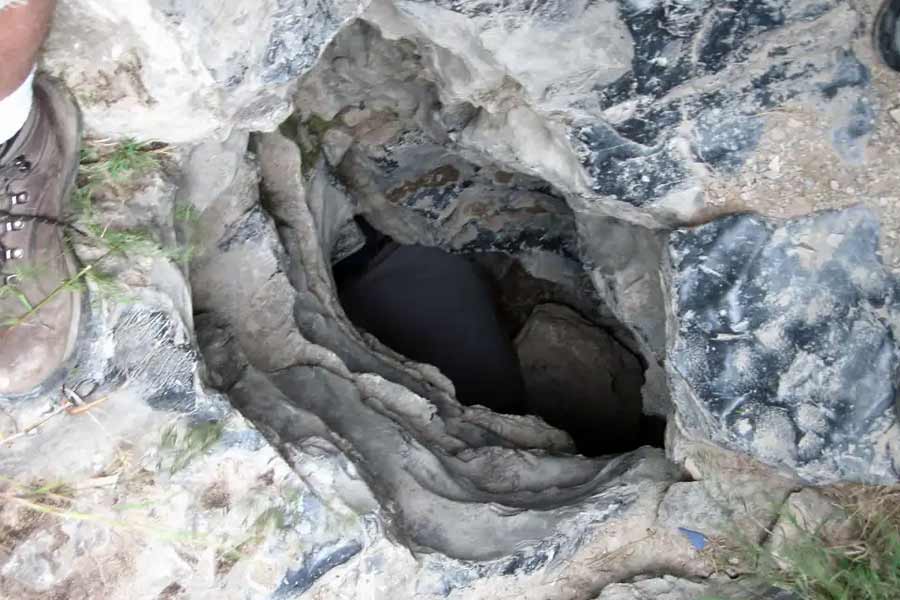 Mysterious Nutty Putty Cave of USA was sealed after tragic incident of adventurist youth 