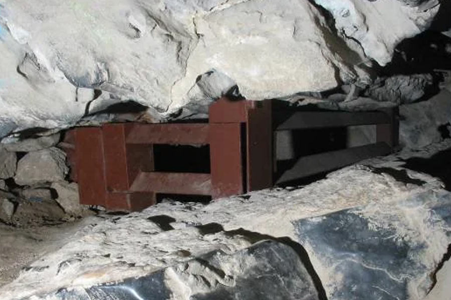 Mysterious Nutty Putty Cave of USA was sealed after tragic incident of adventurist youth 