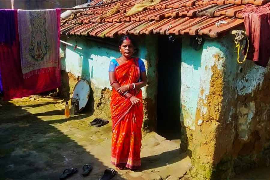 Many consumers of bardhaman in trouble after not getting homes from Awas Yojana