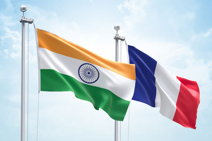 Pinaka Multi Barrel Rocket Launcher System France may purchase this weapon from India 