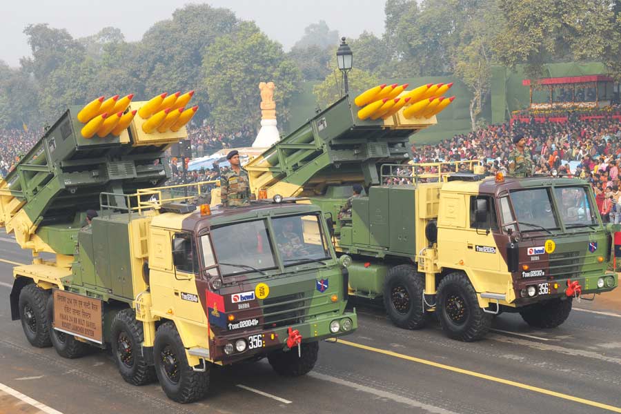 Pinaka Multi Barrel Rocket Launcher System France may purchase this weapon from India 