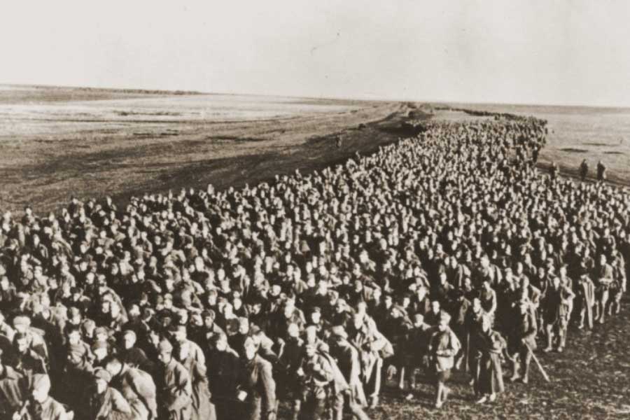 Why Eastern Europe is economically backward from its Western parts 