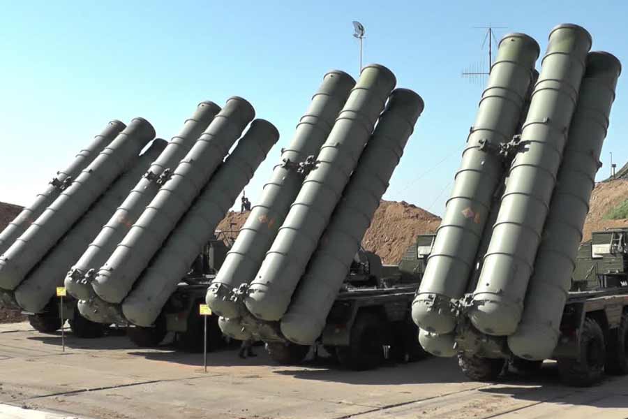 The Pantsir is a short-range air defense system that uses missiles and cannons 