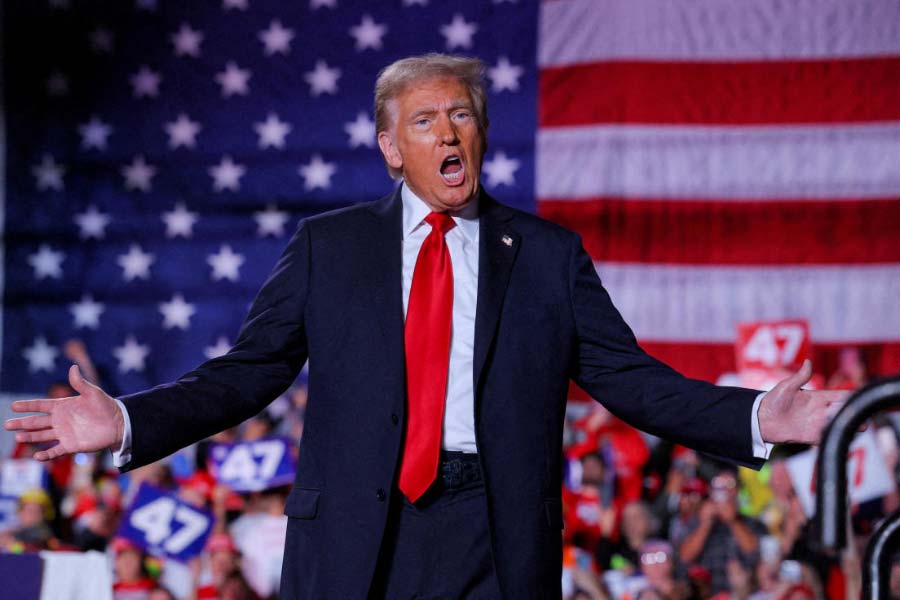 Donald Trump America First Policy may trigger US recession and global economic crisis 