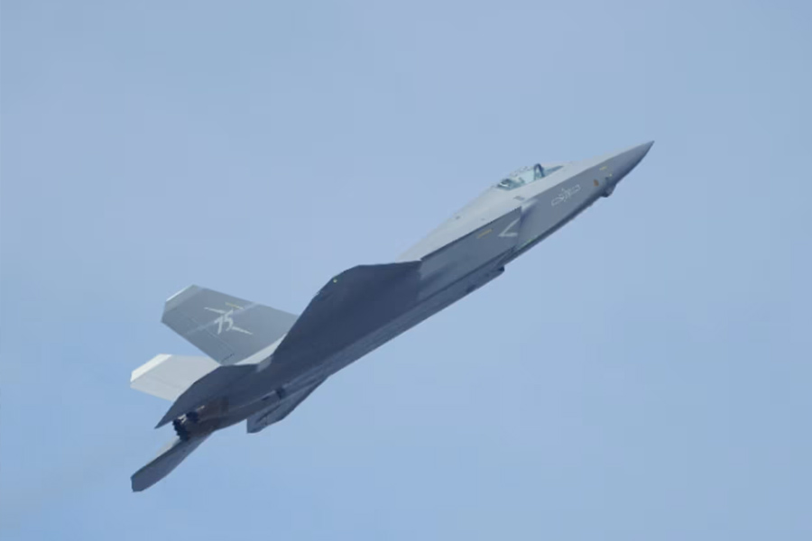 China unveils new 6th generation supersonic aircraft capable to attack from space 