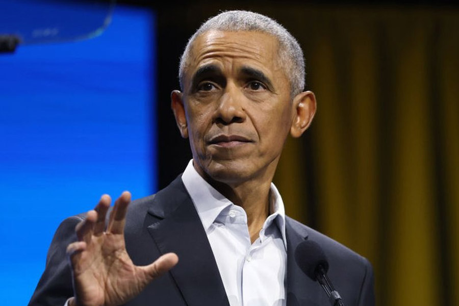 Secret Service agent fired for inviting lover to Barack Obamas' Hawaii mansion 