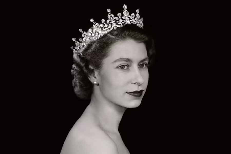 A mysterious necklace with 500 diamonds links to a scandal of Marie Antoinette