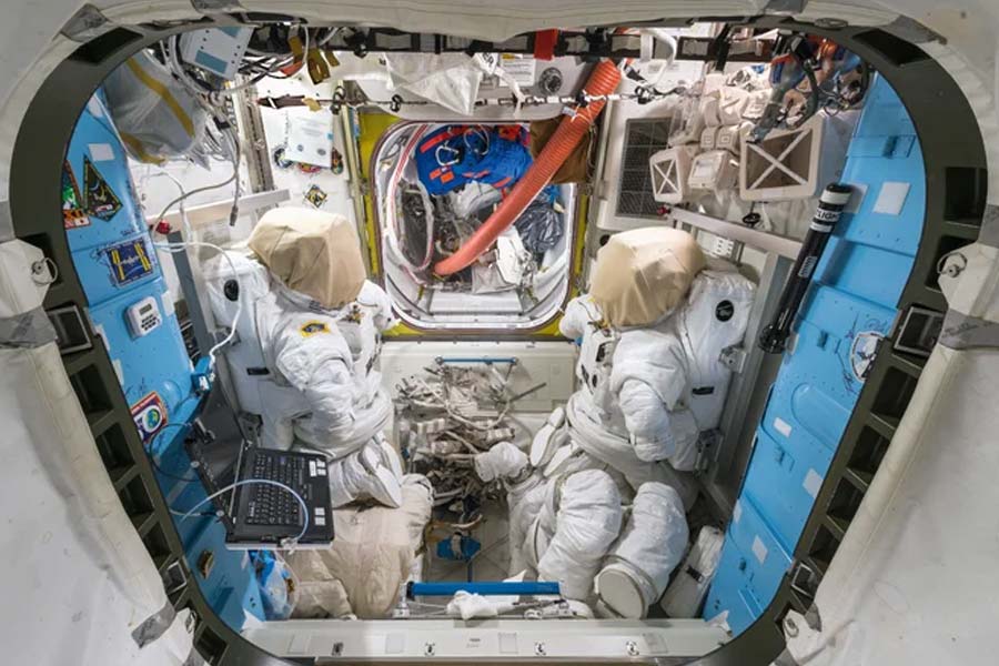 NASA astronaut warns about International Space Station leakage and aging spacesuits 