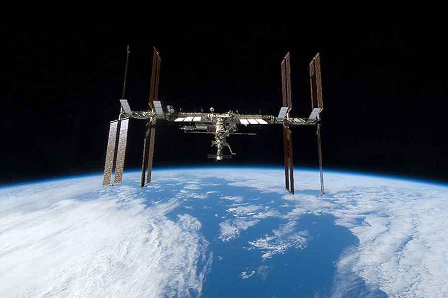 NASA astronaut warns about International Space Station leakage and aging spacesuits 