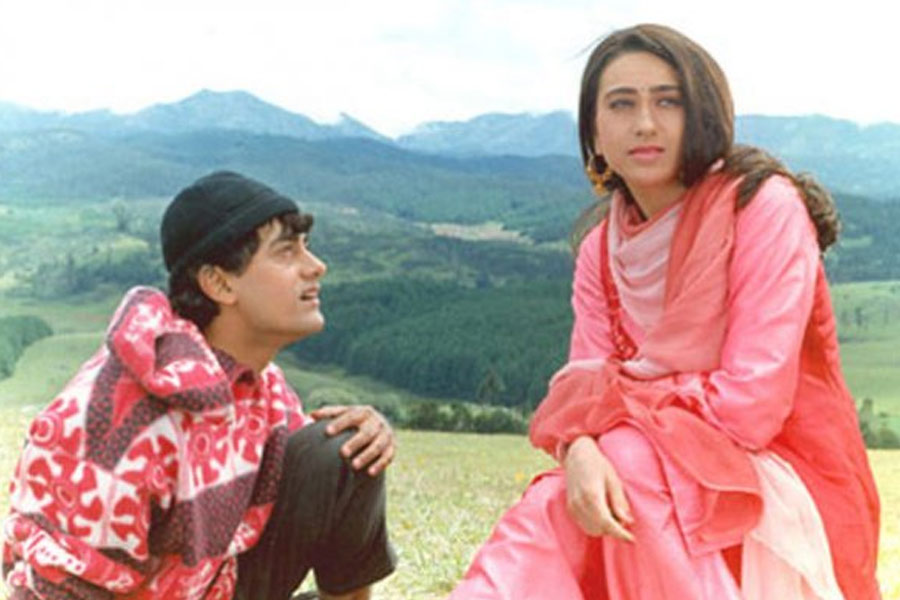 All you need to know the story about kissing scene of Amir Khan, Karishma Kapoor starrer Raja Hindustani 