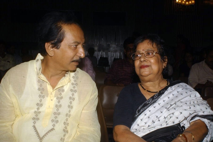 Satyajit Ray\\\\\\\\\\\\\\\'s Pather Panchali fame actor Subir Banerjee remembers deceased actress Durga Roy Aka Uma Dasgupta