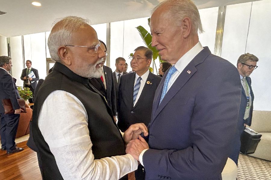 Narendra Modi meets Joe Biden at G20 summit in Rio de Janeiro Brazil dgtl