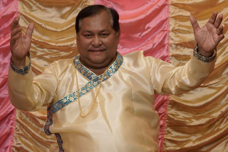 খরাজ মুখোপাধ্যায়।