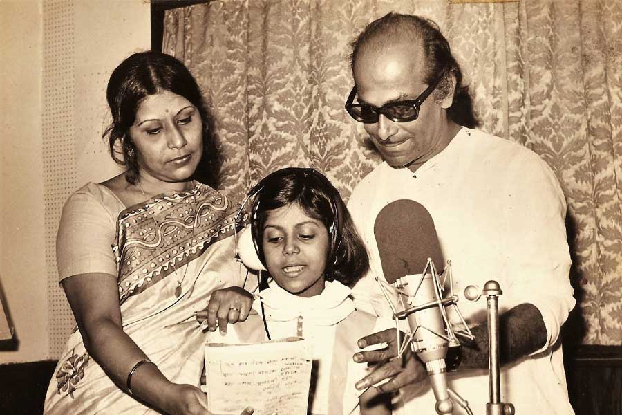 Singer Antara Chaowdhury writes a memoir on Late music composer Salil Chowdhury's birth anniversary