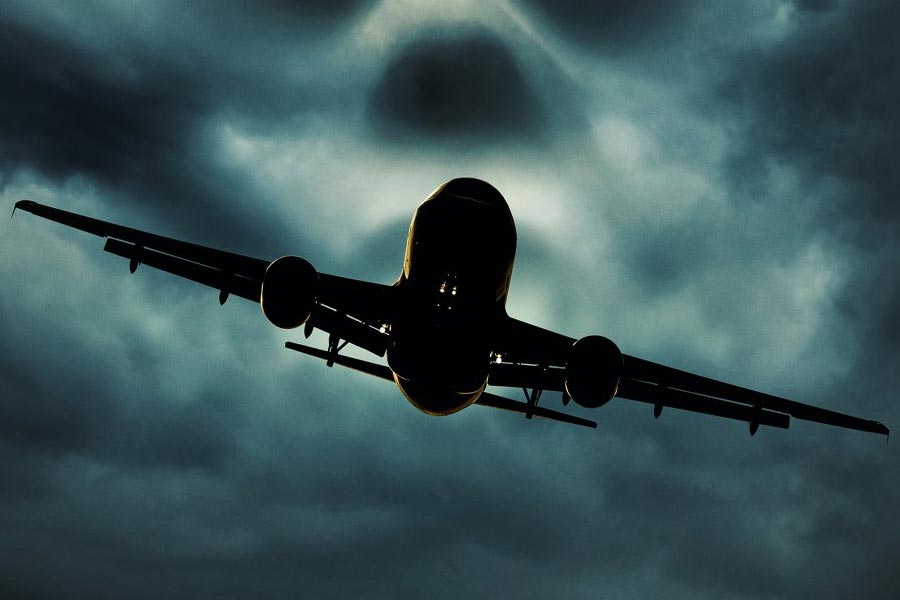 What is the story behind mysterious accident of flight 401