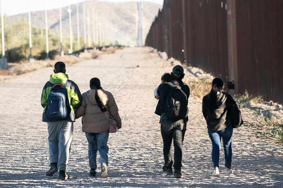 Trump confirms plan to declare national emergency on border security