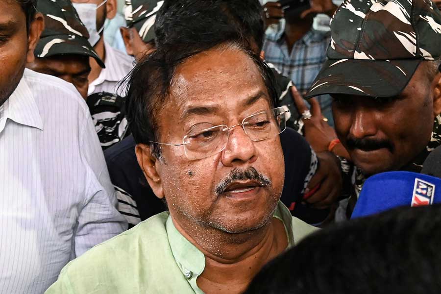 Jailed Jyotipriyo Mallick still the Chairman of West Bengal Essential Food Corporation