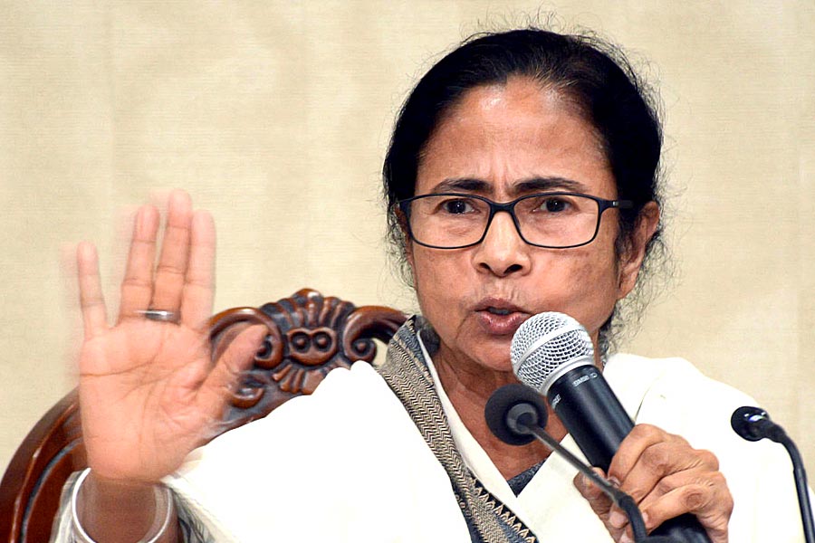 Mamata Banerjee says she will make reshuffle in West Bengal CID, questions on role of a group of police personnel dgtl