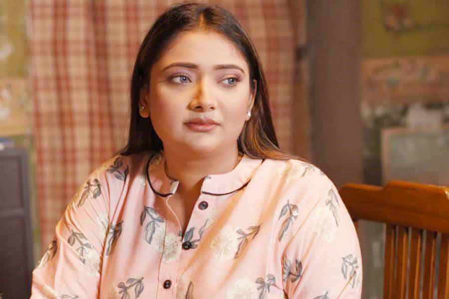 উপাসনা ঘোড়ুই।