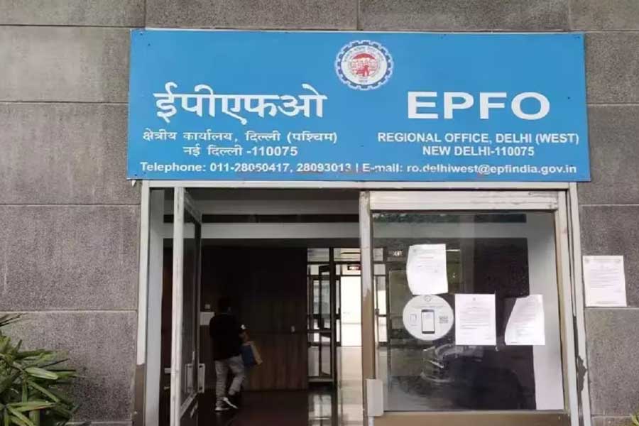 Employees Provident Fund Employees Provident Fund Wage Ceiling Limit May Hike From Rs To