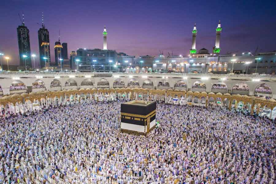 Pakistani pilgrims have to give affidavit regarding not to beg during Hajj in Saudi Arabia 