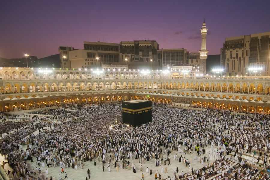 Pakistani pilgrims have to give affidavit regarding not to beg during Hajj in Saudi Arabia 