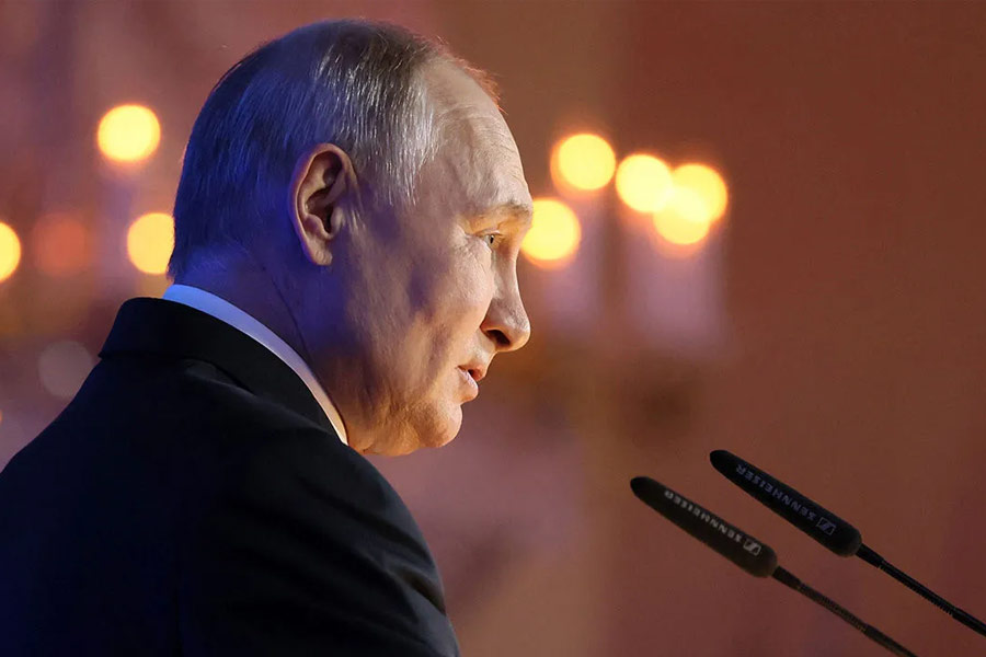 Russian Oreshnik missile hits Ukraine triggering explosions for three hours know speed range and threat of this weapon 