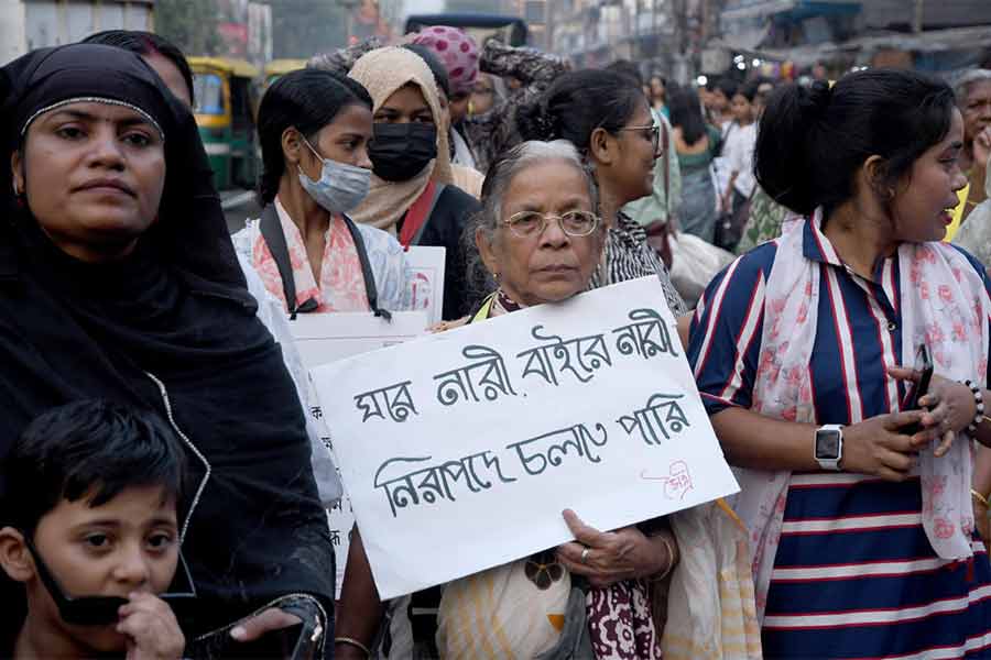 Citizens on road against Crime against women