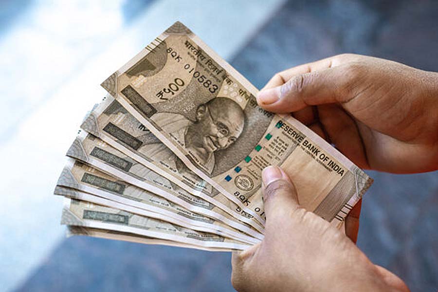 Inflation calculator Rs 1 crore value depreciate to Rs Rs 75 lakh know the details 