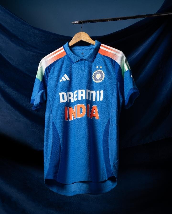 ভারতের নতুন জার্সি।