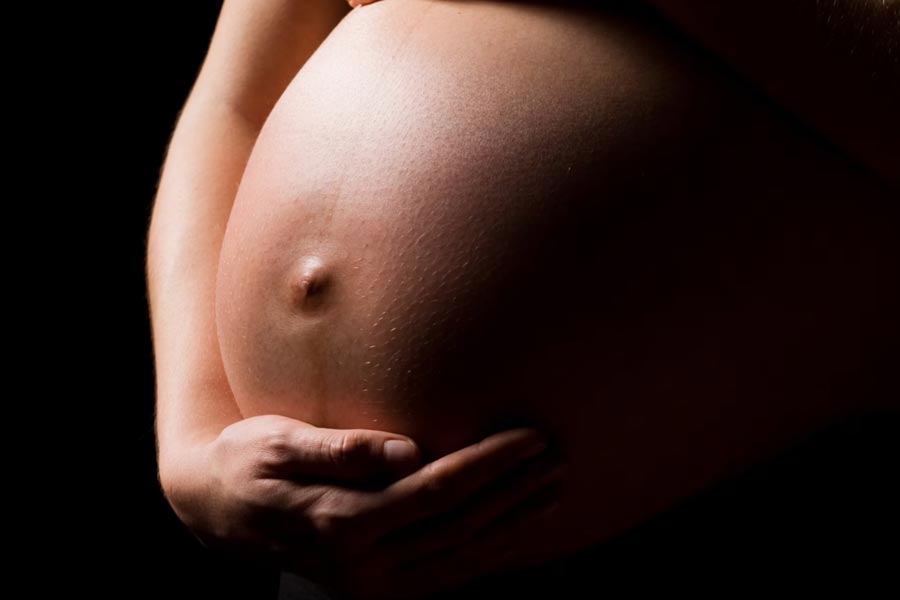 Scammers posing as fertility specialists are exploiting women with false pregnancy claims 