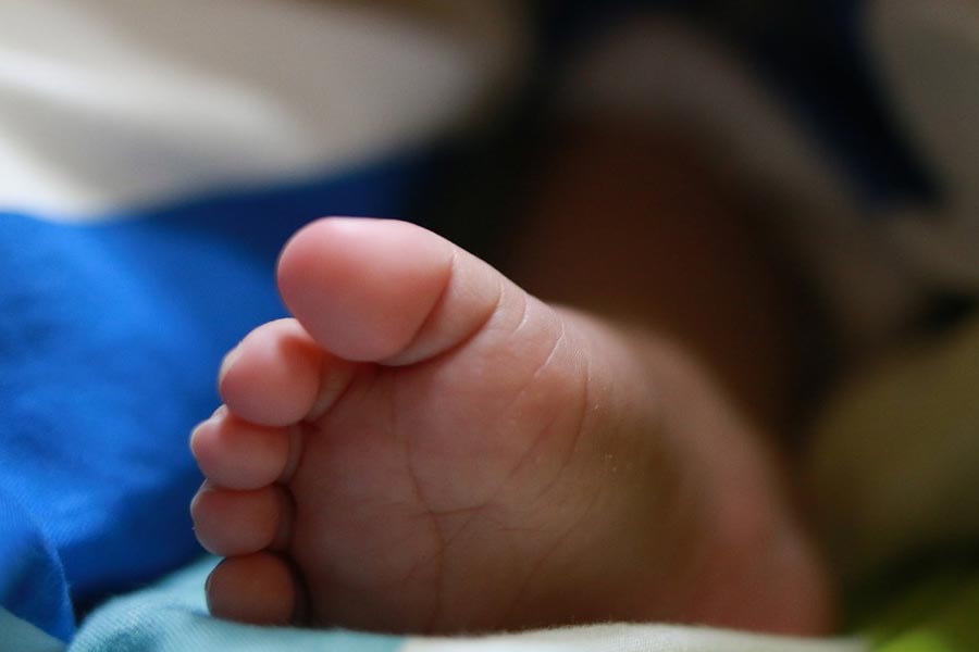 Scammers posing as fertility specialists are exploiting women with false pregnancy claims 