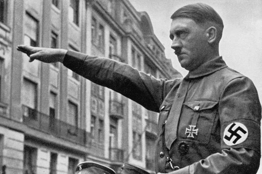 Germany to deny citizenship to people who share, like, or comment a slogan in social media 