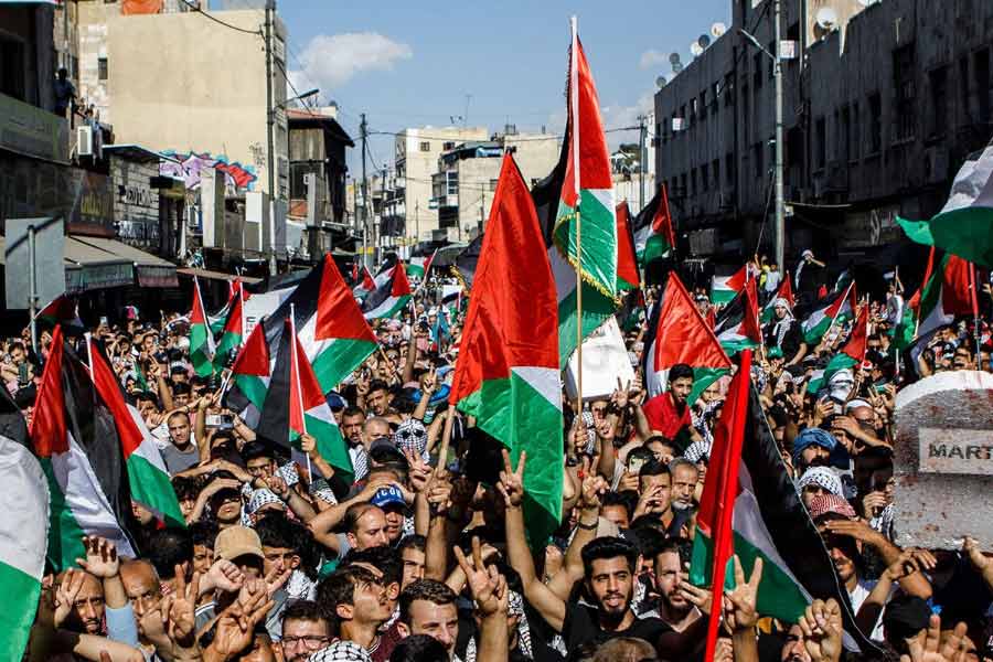 Germany to deny citizenship to people who share, like, or comment a slogan in social media 