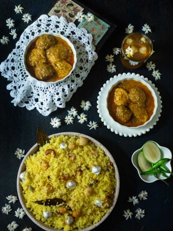 পোলাও আর কোপ্তা কারি পরিবেশন হোক নতুন কায়দায়। 