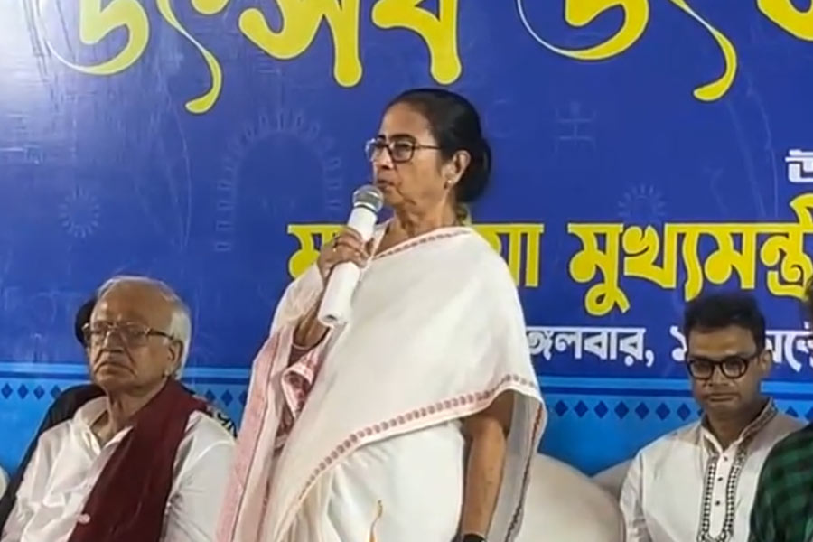 West Bengal CM Mamata Banerjee inaugurate Durga Puja festival at Sreebhumi Sporting on Tuesday