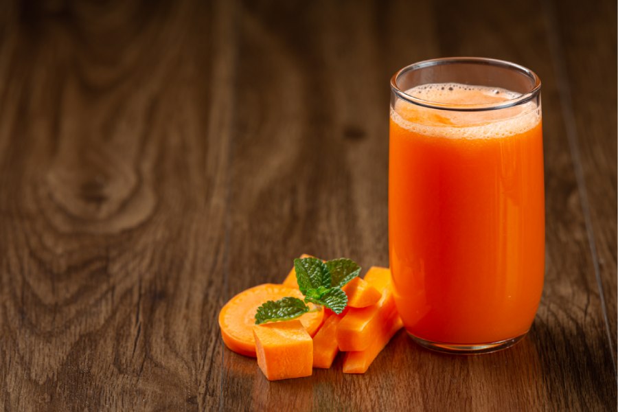 Five reasons to drink carrot juice in the morning