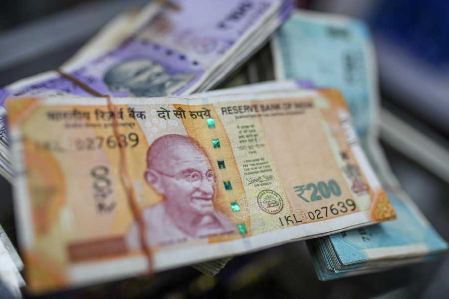 Mahatma Gandhi was not the first choice for Indian currency notes