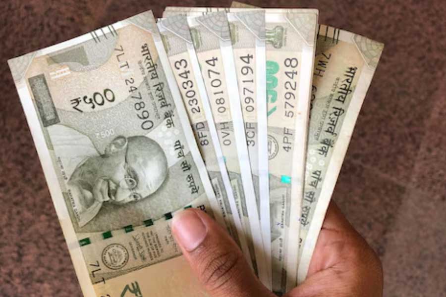 Mahatma Gandhi was not the first choice for Indian currency notes