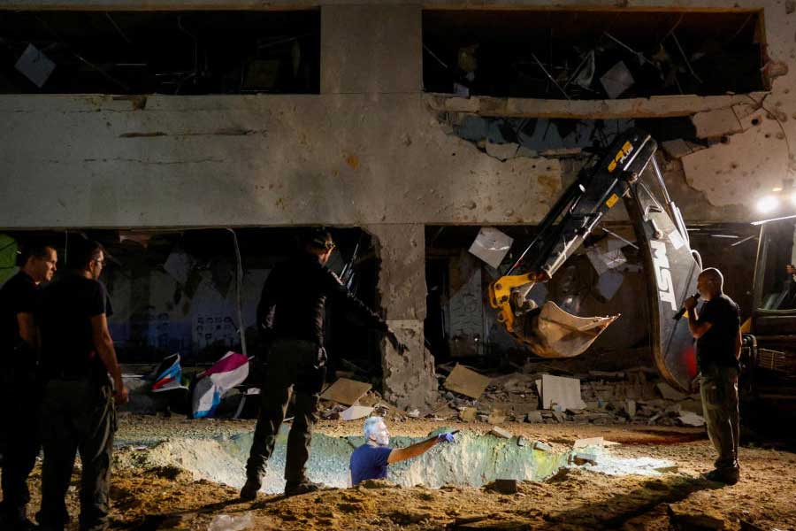 Ex Iranian President says Top secret service officer was Israeli spy amid tension between two countries 