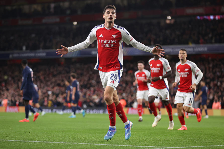 Arsenal won their first match of the Champions League against PSG