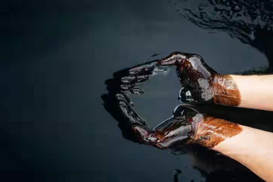 Crude oil to stock Market Iran Israel war impact on Indian economy know the details 