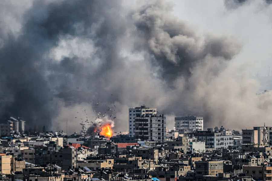 Crude oil to stock Market Iran Israel war impact on Indian economy know the details 