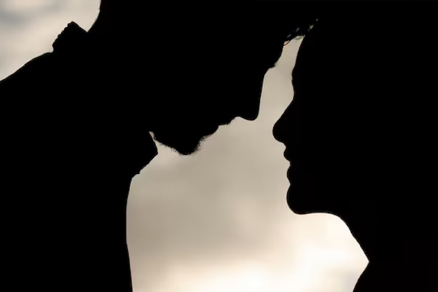 Young women in Indonesia are entering into short-term marriages with male tourists