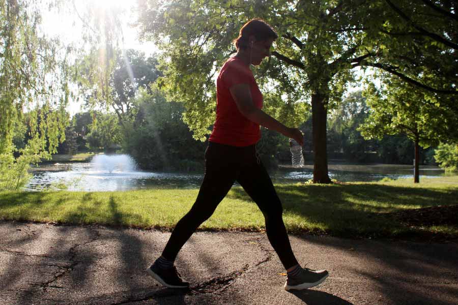 How is the speed of walk helpful in reducing diabetes risk