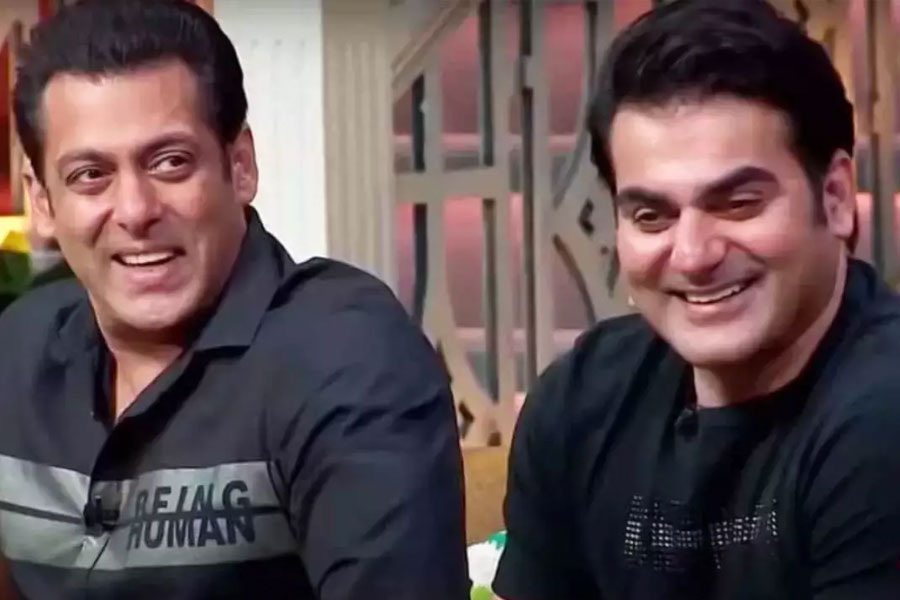 Arbaaz Khan gives a befitting reply to a fan who wants to marry Salman Khan