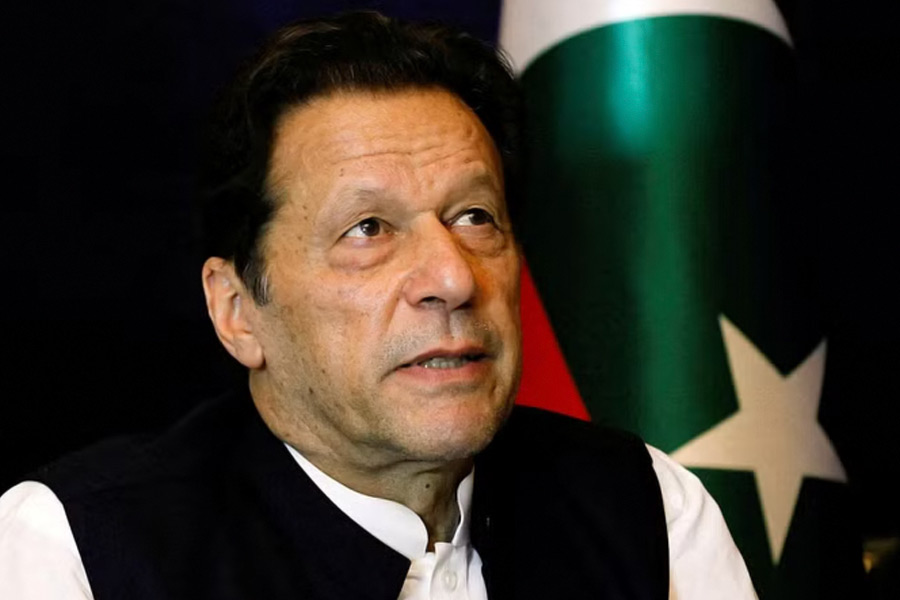 Pakistan may split into 3 to 4 pieces amid civil war like situation say experts 